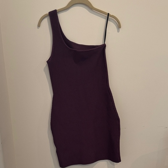 Babaton One-Shoulder Dress in Deep Purple - Picture 4 of 5